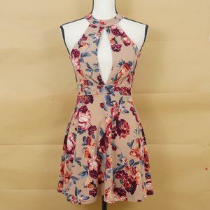 Sarah La Tan Purple Floral Open Neck and Back Full Skirt Size Small Dress